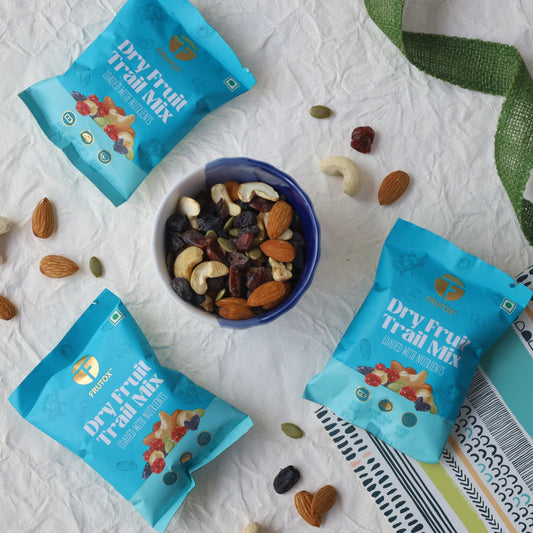Classic Dry Fruit Trail Mix – Loaded With Nutrients, 35g